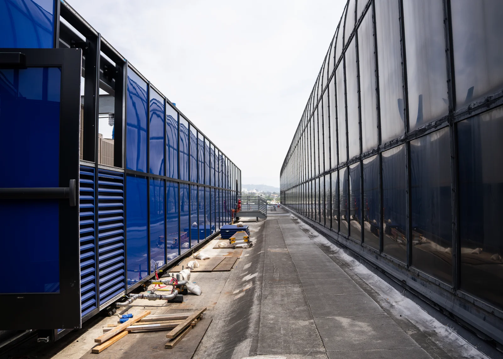 Rooftop mechanical equipment enclosures at the Cedars-Sinai lab project